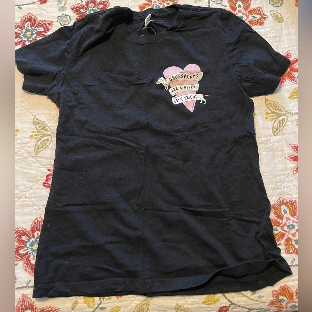 Bean goods Women's Black Dachsunds are a girls Best Friend Graphic Tee